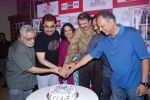 Kumar Sanu, Sudesh Bhosle at Panchamda_s birthday in Big FM on 26th June 2012 (23).JPG